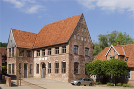 Medaillongebäude Stadthauptmannshof Mölln