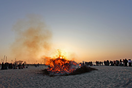 Osterfeuer in Niendorf an der Ostsee © Norbert Finkenbrink